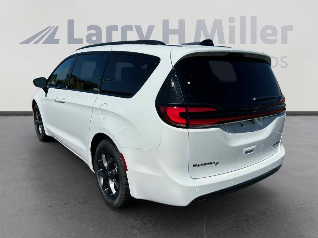 new 2026 Chrysler Pacifica car, priced at $49,236