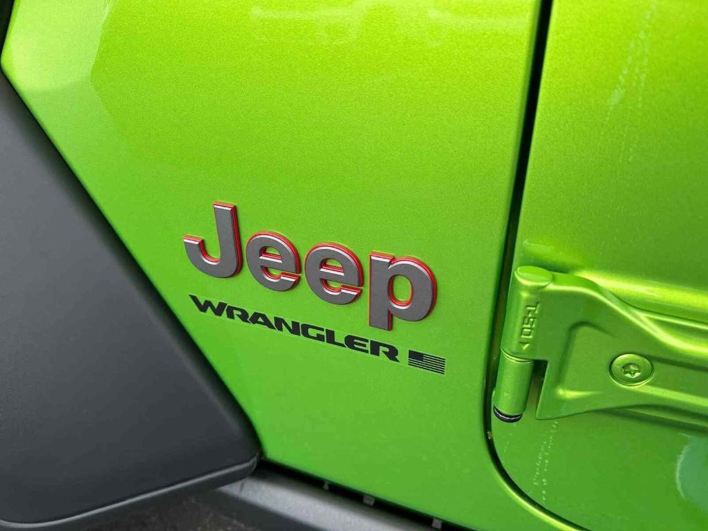 new 2025 Jeep Wrangler car, priced at $57,685