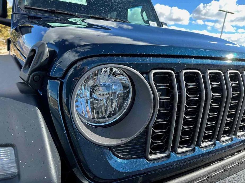 new 2025 Jeep Wrangler car, priced at $47,064