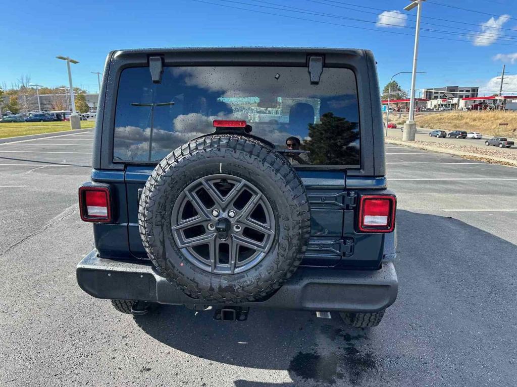 new 2025 Jeep Wrangler car, priced at $47,064