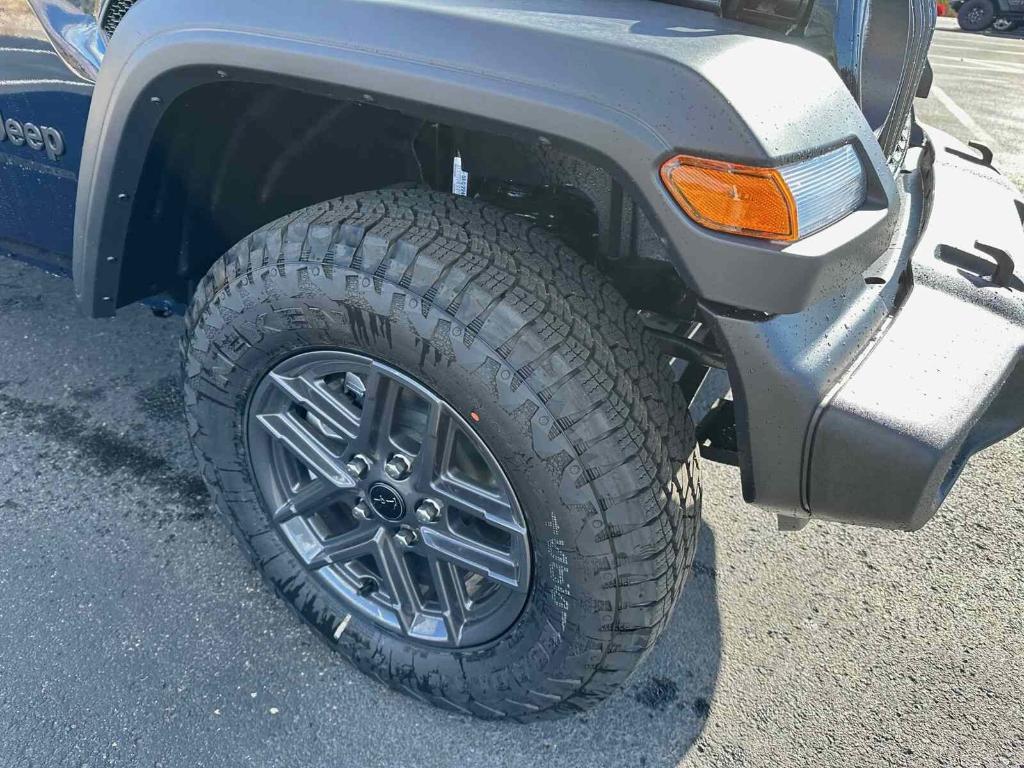 new 2025 Jeep Wrangler car, priced at $47,064