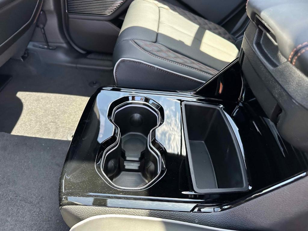new 2025 Jeep Grand Cherokee L car, priced at $63,601