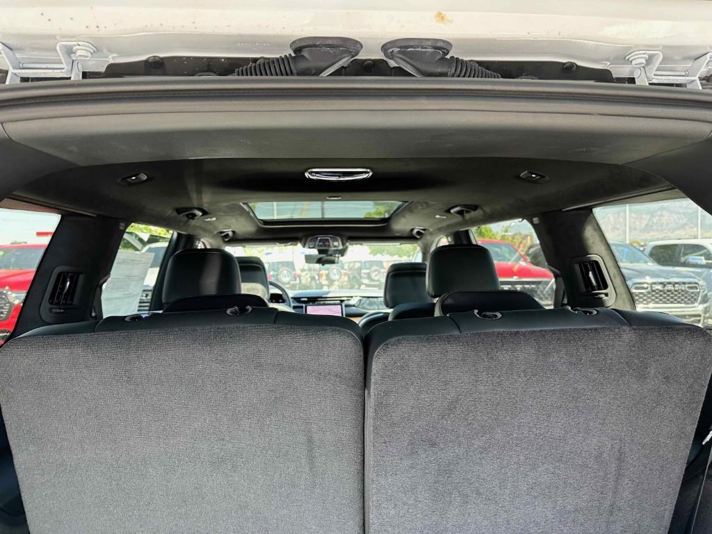 new 2025 Jeep Grand Cherokee L car, priced at $63,601
