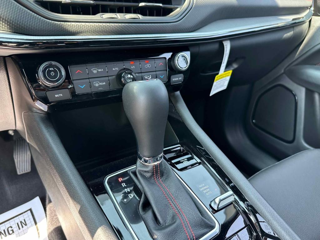 new 2025 Jeep Compass car, priced at $32,735