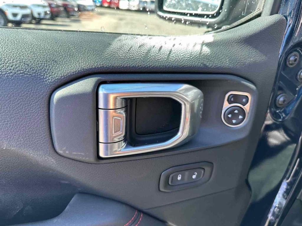 new 2025 Jeep Wrangler car, priced at $67,409
