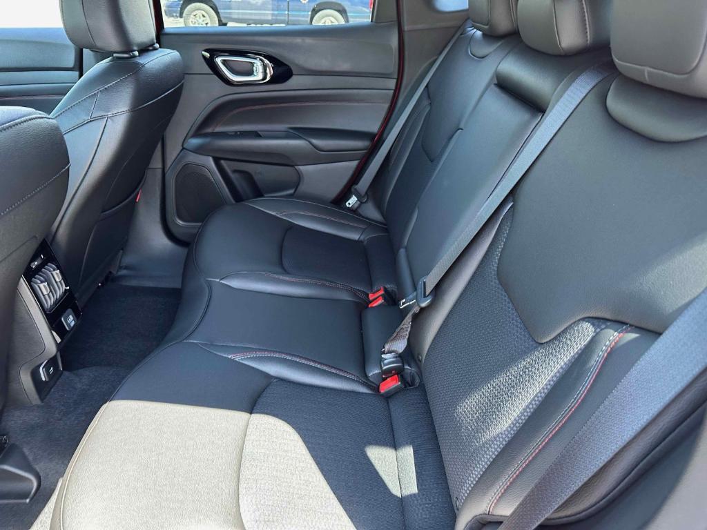 new 2025 Jeep Compass car, priced at $32,197