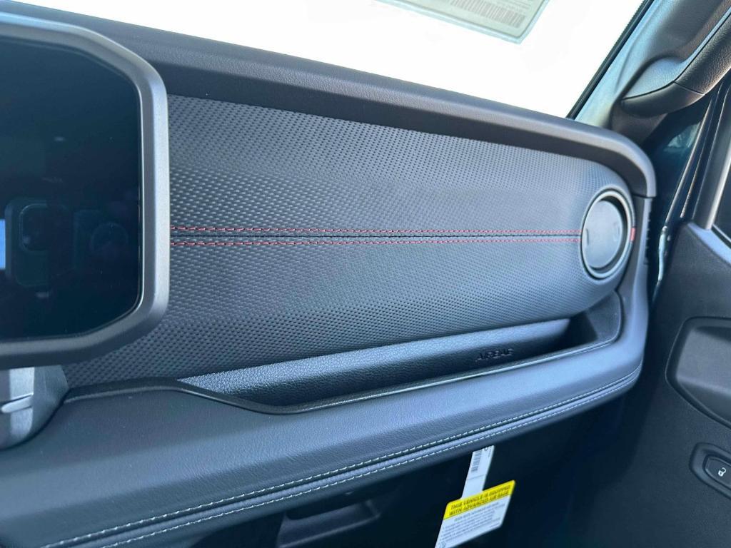 new 2025 Jeep Gladiator car, priced at $50,380