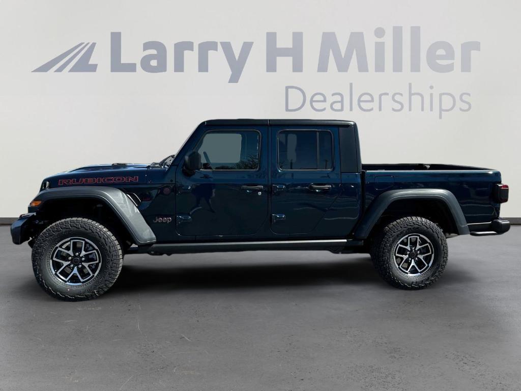 new 2025 Jeep Gladiator car, priced at $48,682