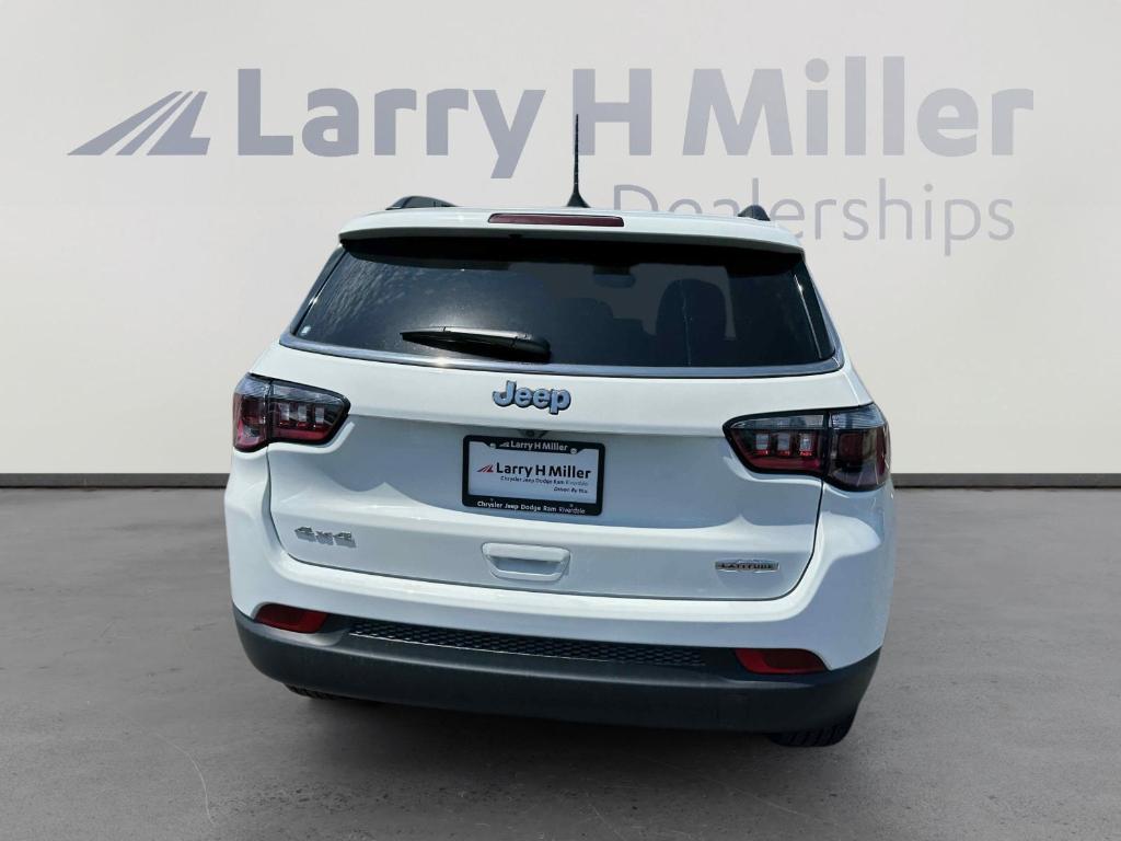 new 2025 Jeep Compass car, priced at $27,718