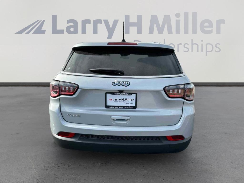 new 2025 Jeep Compass car, priced at $25,885