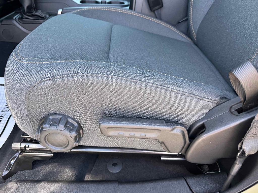 new 2025 Jeep Gladiator car, priced at $39,623