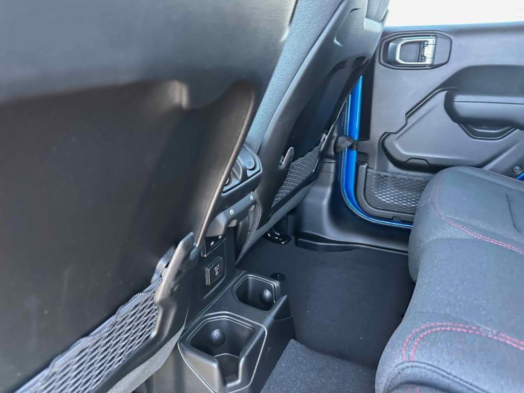 new 2025 Jeep Wrangler car, priced at $60,593