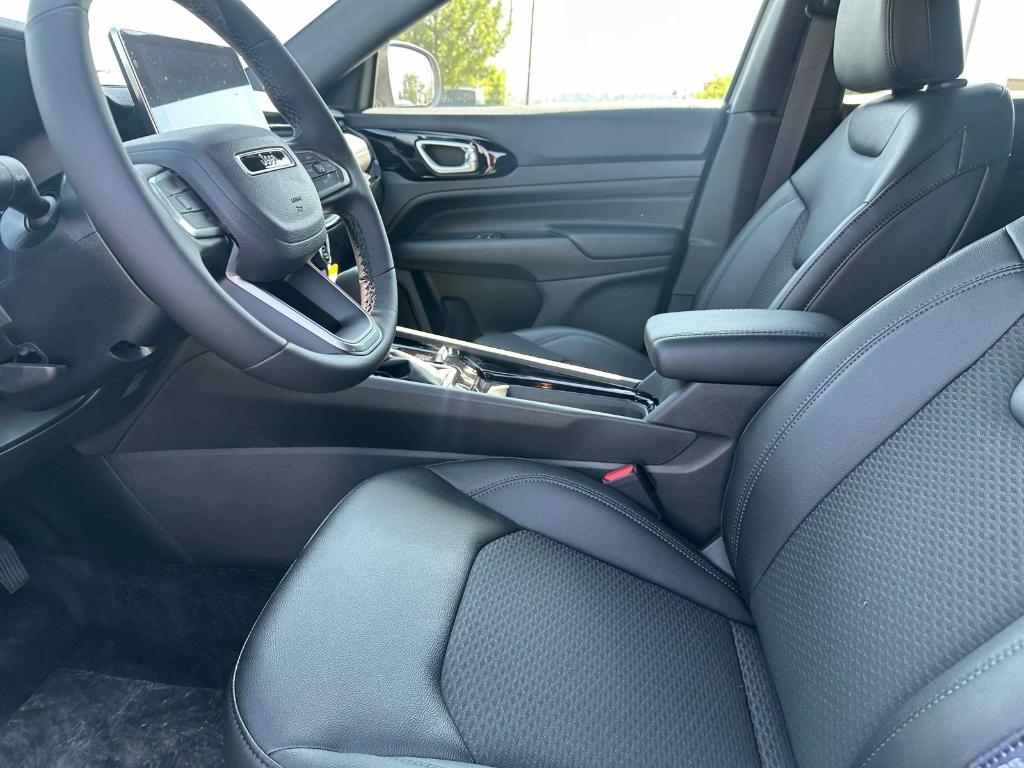 new 2025 Jeep Compass car, priced at $35,365