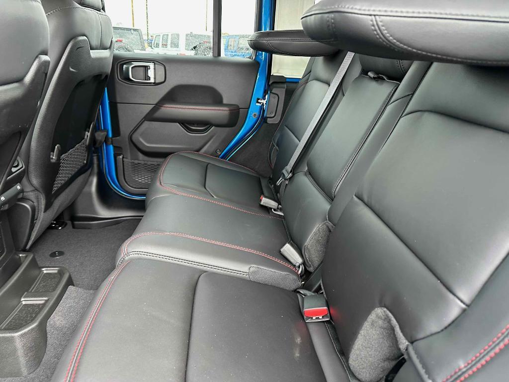 new 2025 Jeep Wrangler car, priced at $62,727