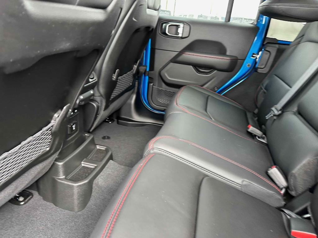 new 2025 Jeep Wrangler car, priced at $62,727