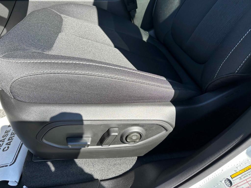 new 2025 Jeep Grand Cherokee L car, priced at $43,325