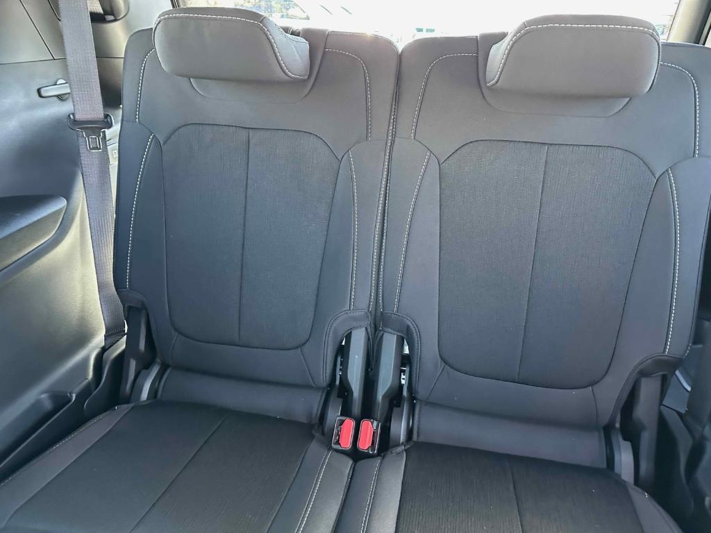 new 2025 Jeep Grand Cherokee L car, priced at $40,834