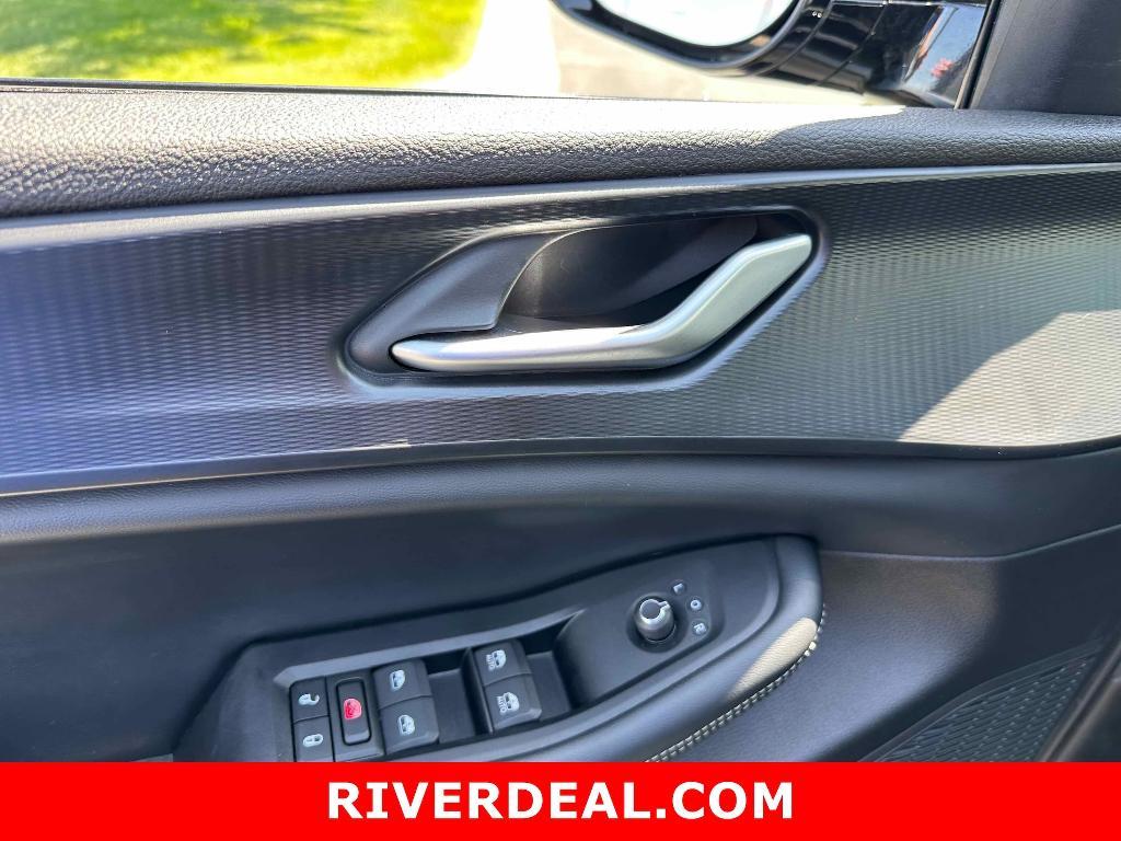used 2024 Jeep Grand Cherokee L car, priced at $33,500