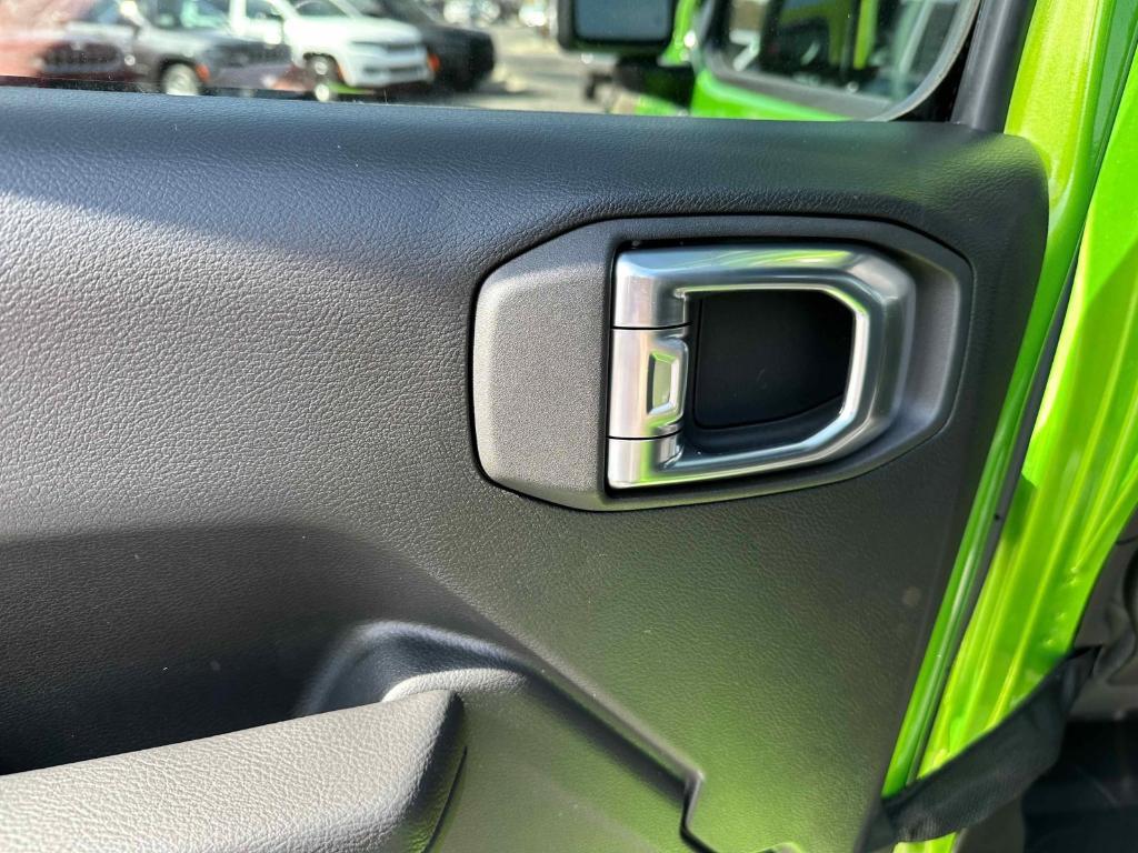 new 2025 Jeep Wrangler car, priced at $86,523