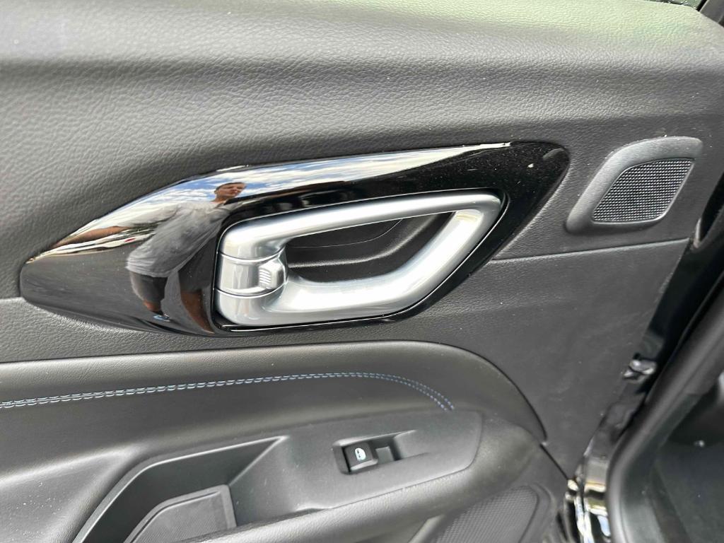 new 2025 Jeep Compass car, priced at $35,365