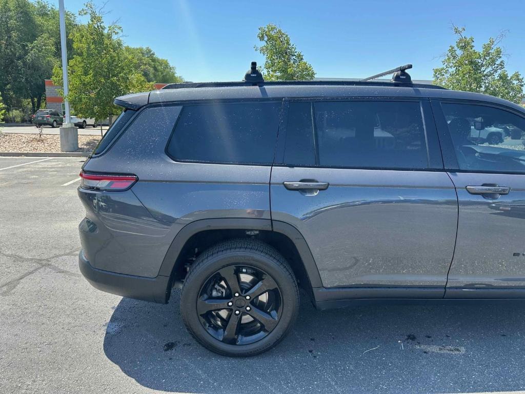 used 2021 Jeep Grand Cherokee L car, priced at $28,846