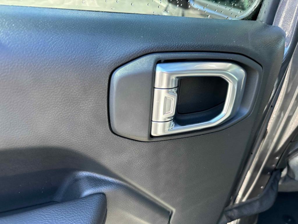 new 2025 Jeep Gladiator car, priced at $46,493