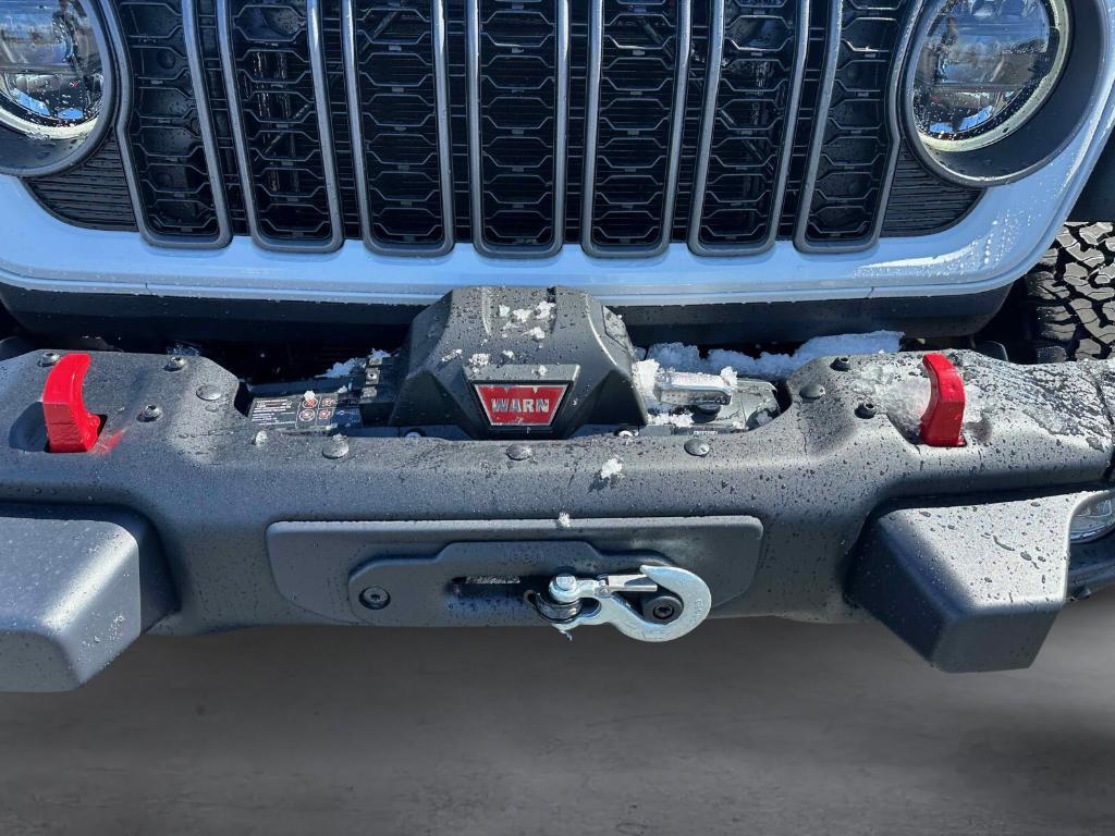 new 2025 Jeep Wrangler car, priced at $61,743