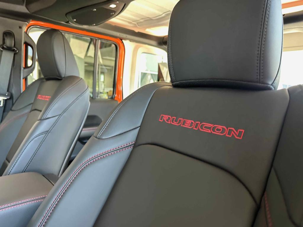 new 2025 Jeep Wrangler car, priced at $59,733
