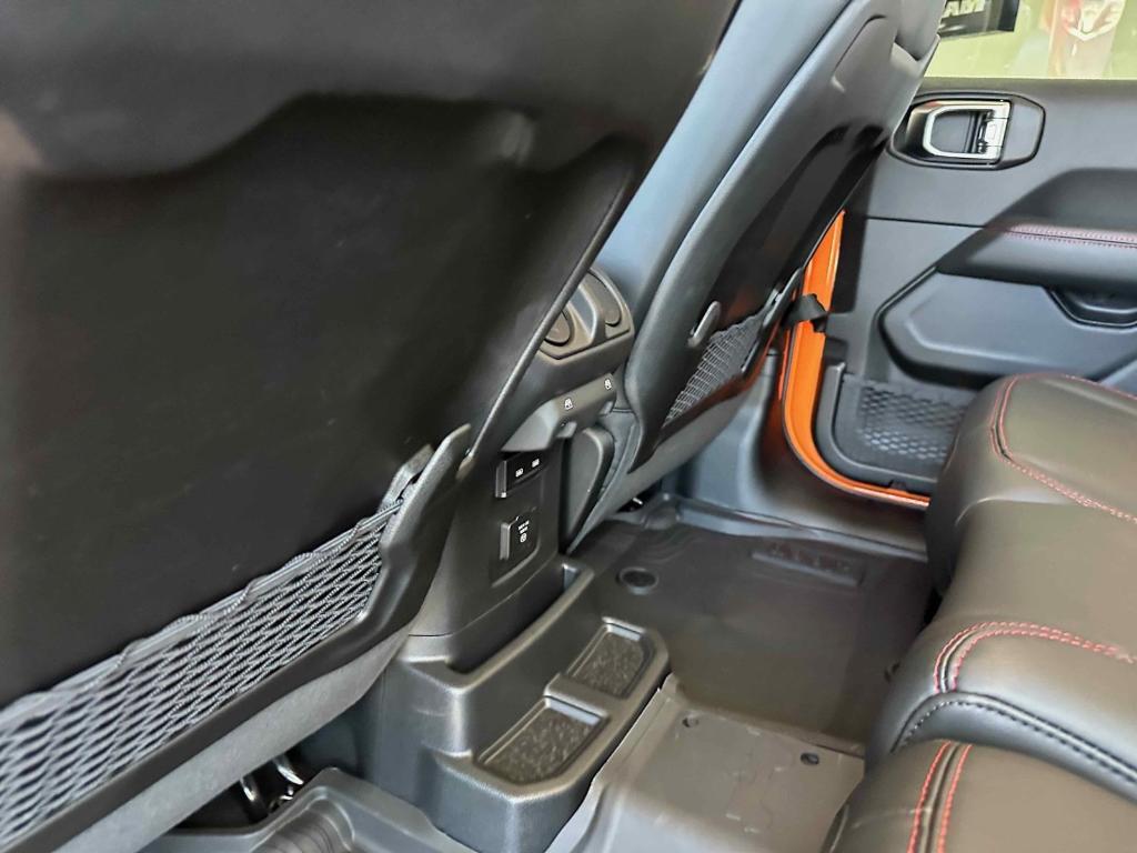 new 2025 Jeep Wrangler car, priced at $59,733