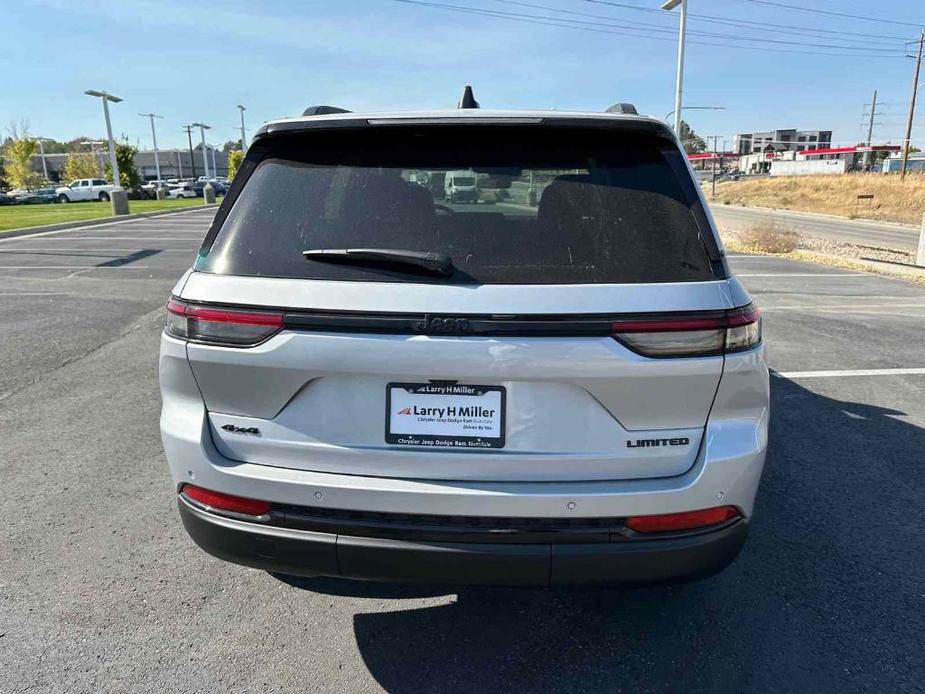 new 2025 Jeep Grand Cherokee car, priced at $47,401