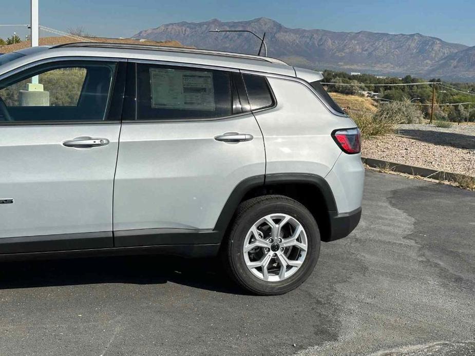 new 2025 Jeep Compass car, priced at $28,104