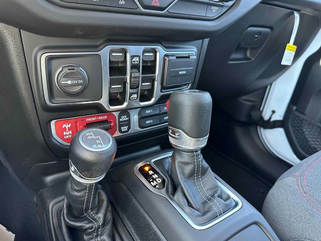 new 2025 Jeep Wrangler car, priced at $61,005