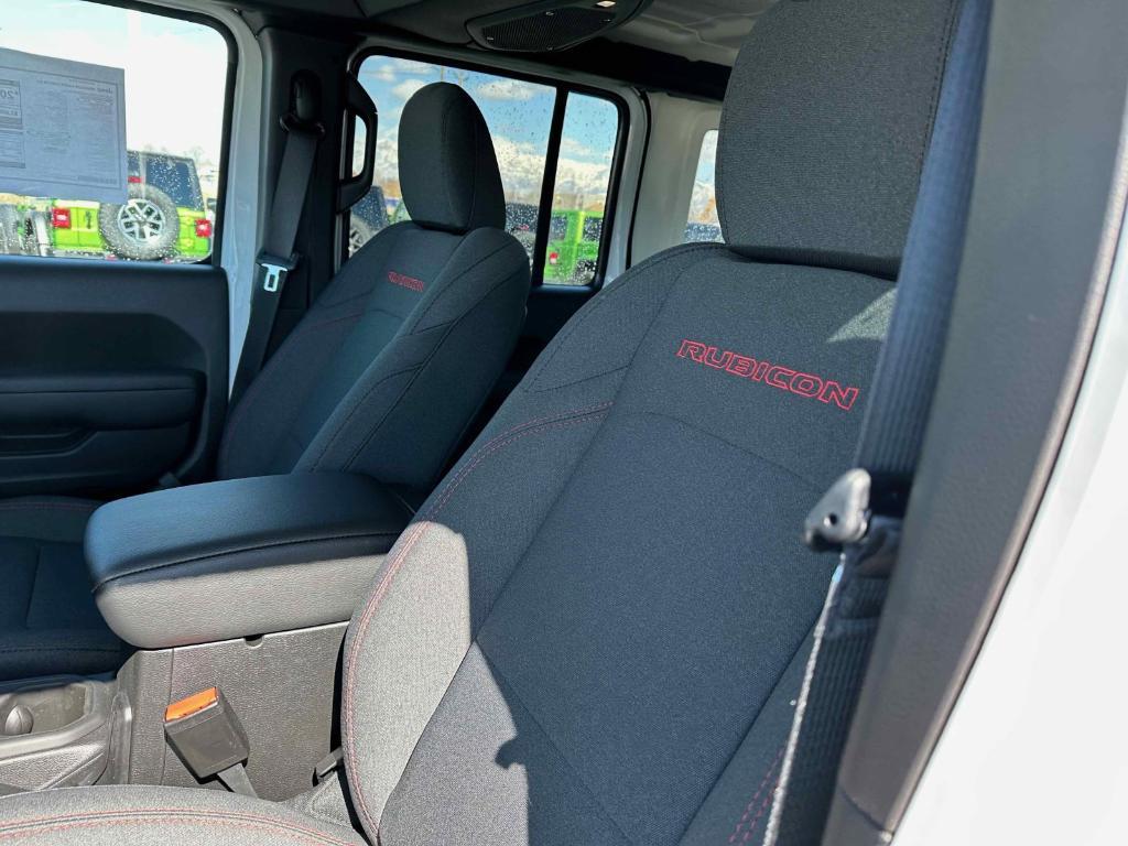 new 2025 Jeep Wrangler car, priced at $61,005