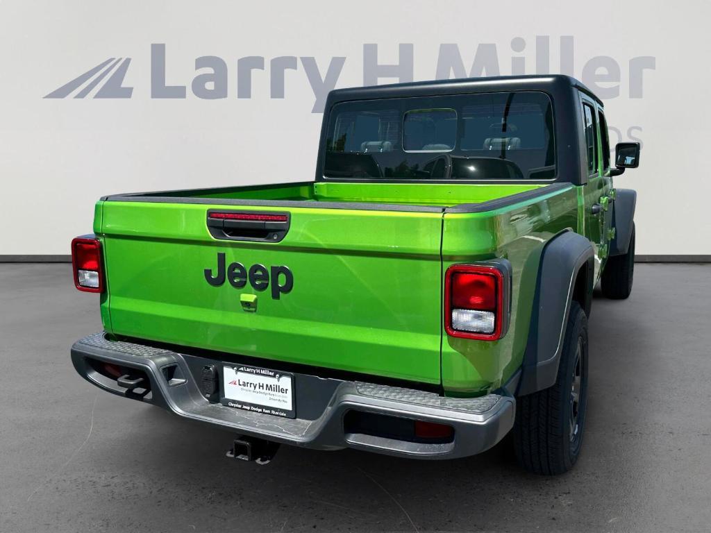 new 2025 Jeep Gladiator car, priced at $39,623