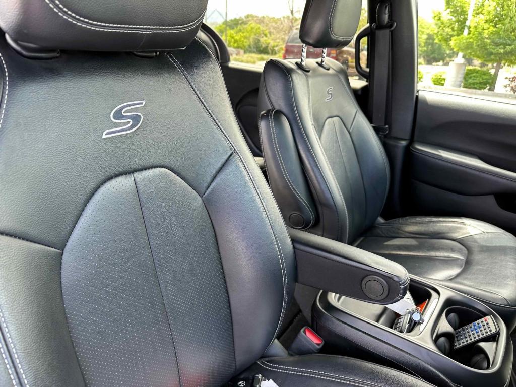 used 2020 Chrysler Pacifica car, priced at $24,000