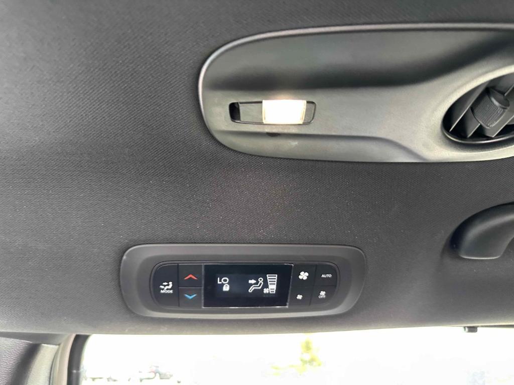 used 2020 Chrysler Pacifica car, priced at $24,000