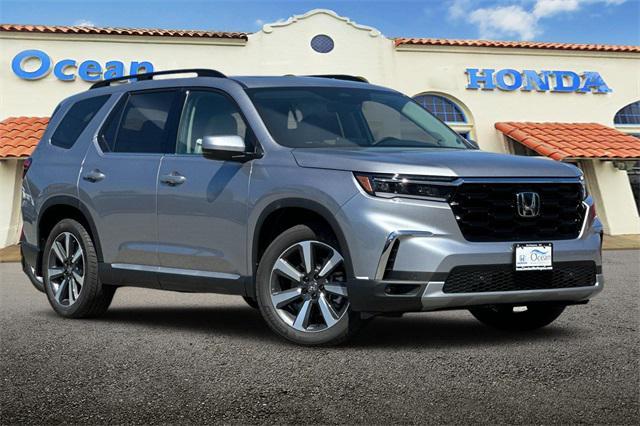 new 2025 Honda Pilot car, priced at $48,595