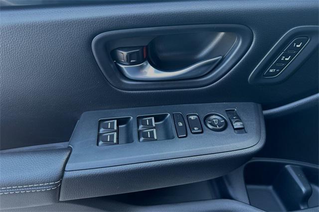 new 2025 Honda Pilot car, priced at $51,550