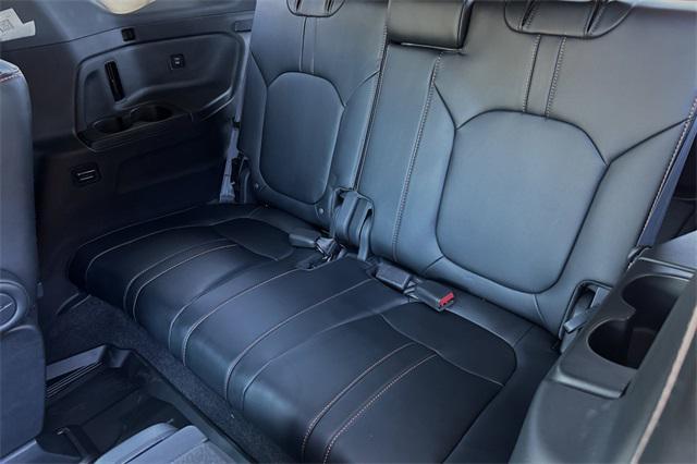 new 2025 Honda Pilot car, priced at $51,305