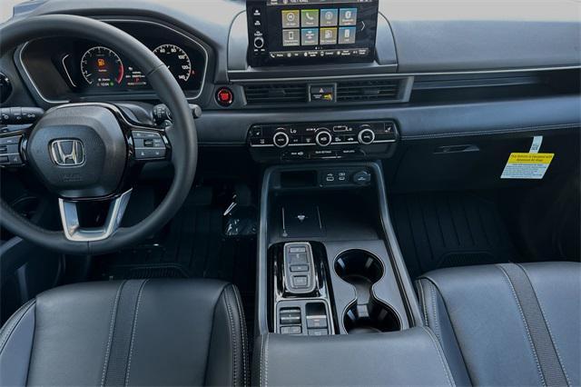 new 2025 Honda Pilot car, priced at $47,050