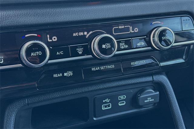 new 2025 Honda Pilot car, priced at $47,050