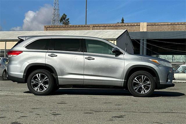 used 2017 Toyota Highlander car, priced at $21,500