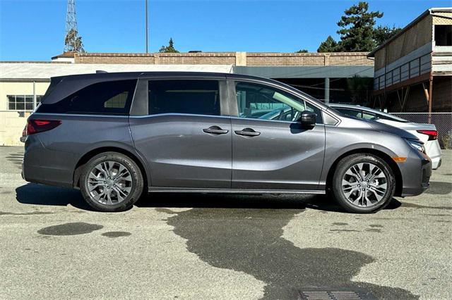 new 2025 Honda Odyssey car, priced at $48,005