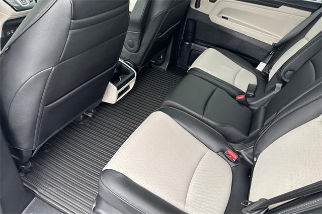 new 2025 Honda Odyssey car, priced at $52,630