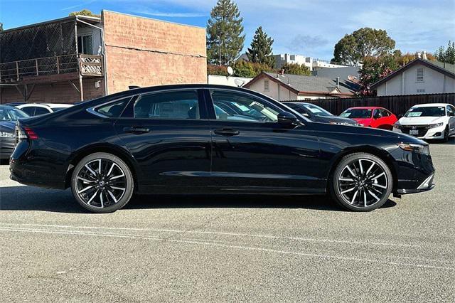 new 2024 Honda Accord Hybrid car