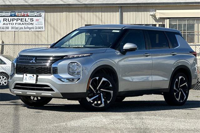 used 2024 Mitsubishi Outlander car, priced at $23,999