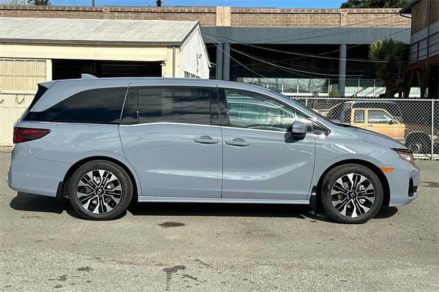 new 2025 Honda Odyssey car, priced at $52,730