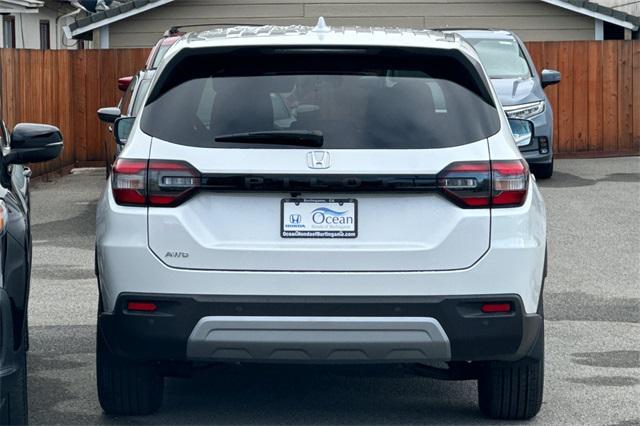 new 2025 Honda Pilot car, priced at $48,280