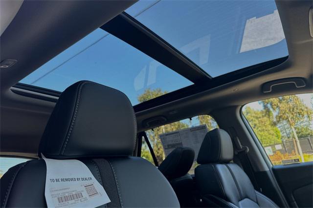 new 2025 Honda Pilot car, priced at $51,505