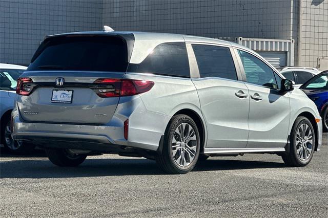 new 2025 Honda Odyssey car, priced at $51,360